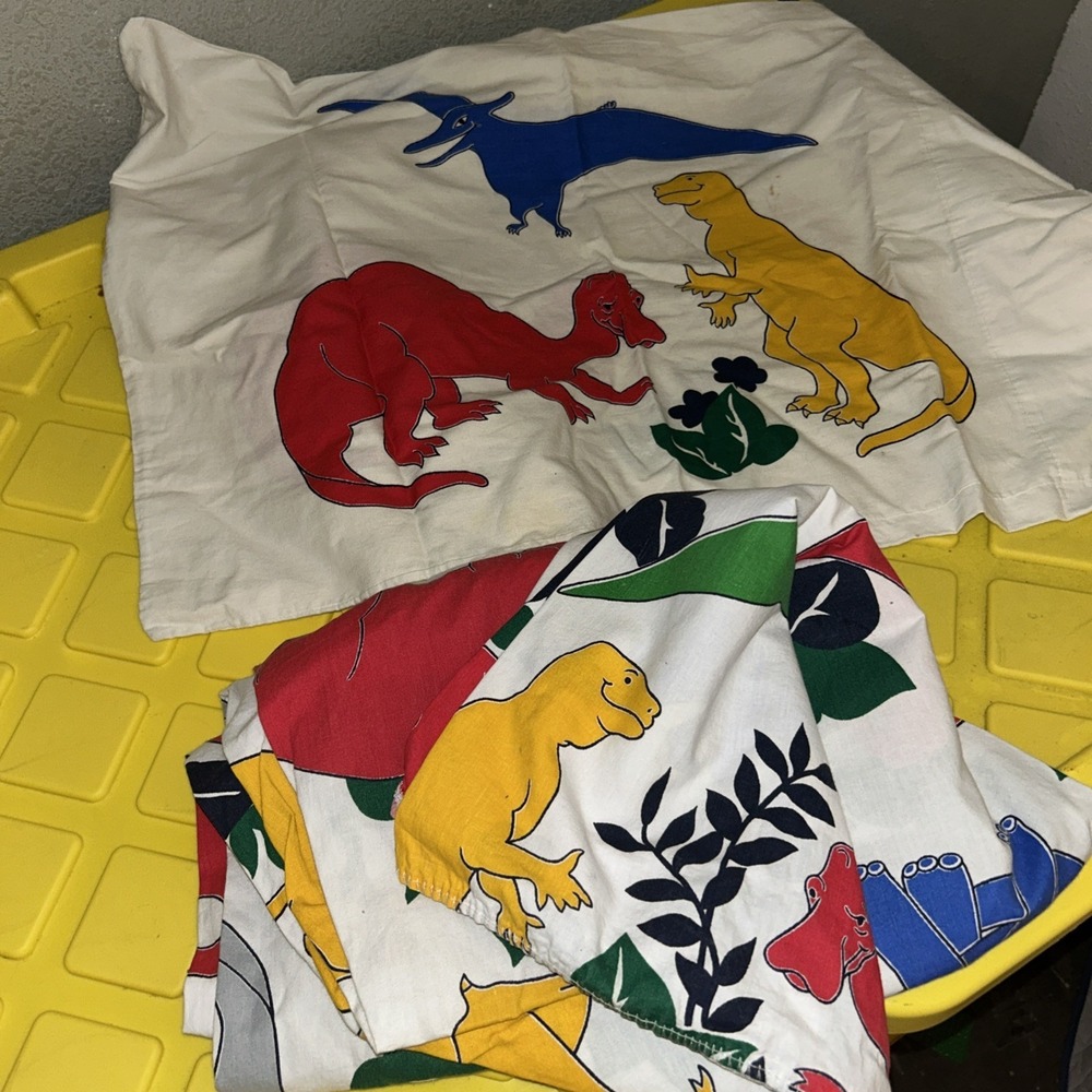 Vtg 90s Dinosaur Sheet Twin Flat & Pillow Case Primarty Colors Print